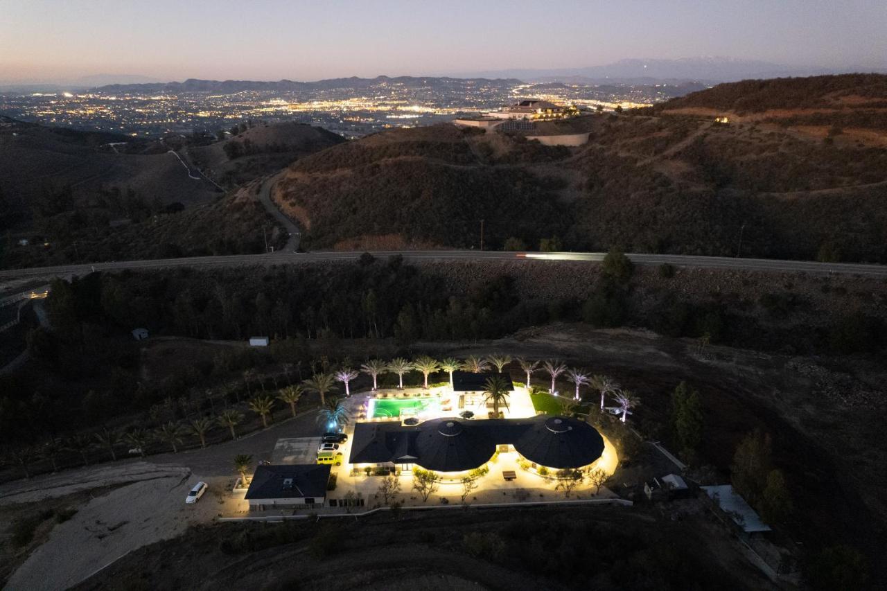 Iron Mansion Private Resort-Event Space 12000 Ft! 蒂梅丘拉 外观 照片