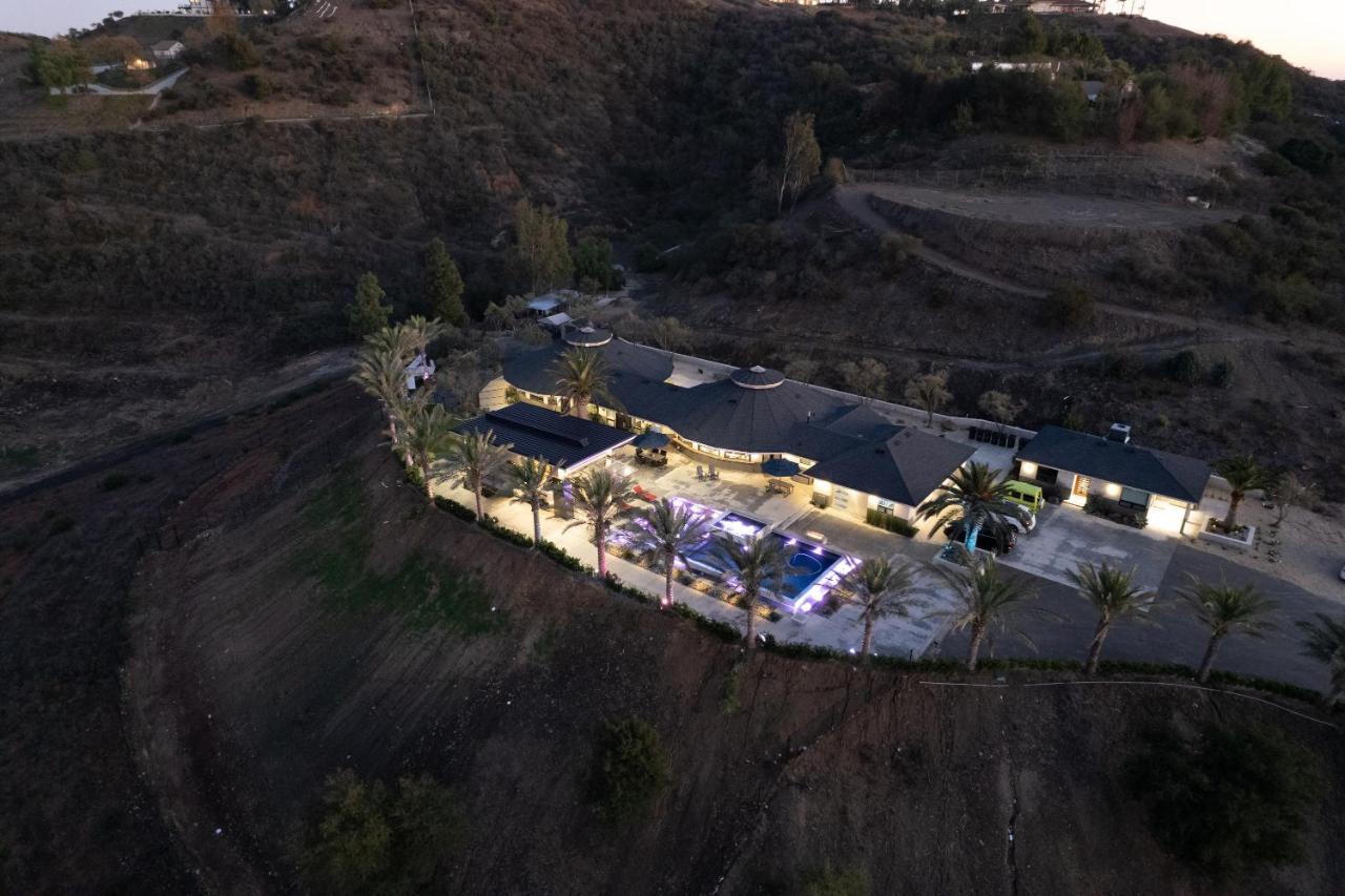 Iron Mansion Private Resort-Event Space 12000 Ft! 蒂梅丘拉 外观 照片