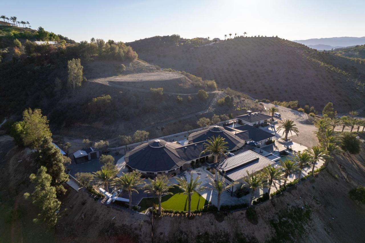 Iron Mansion Private Resort-Event Space 12000 Ft! 蒂梅丘拉 外观 照片