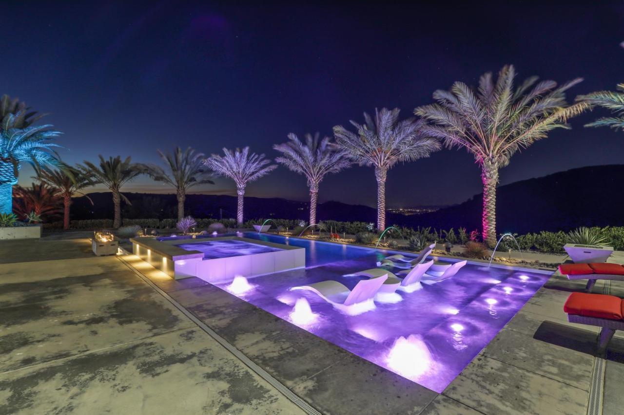 Iron Mansion Private Resort-Event Space 12000 Ft! 蒂梅丘拉 外观 照片